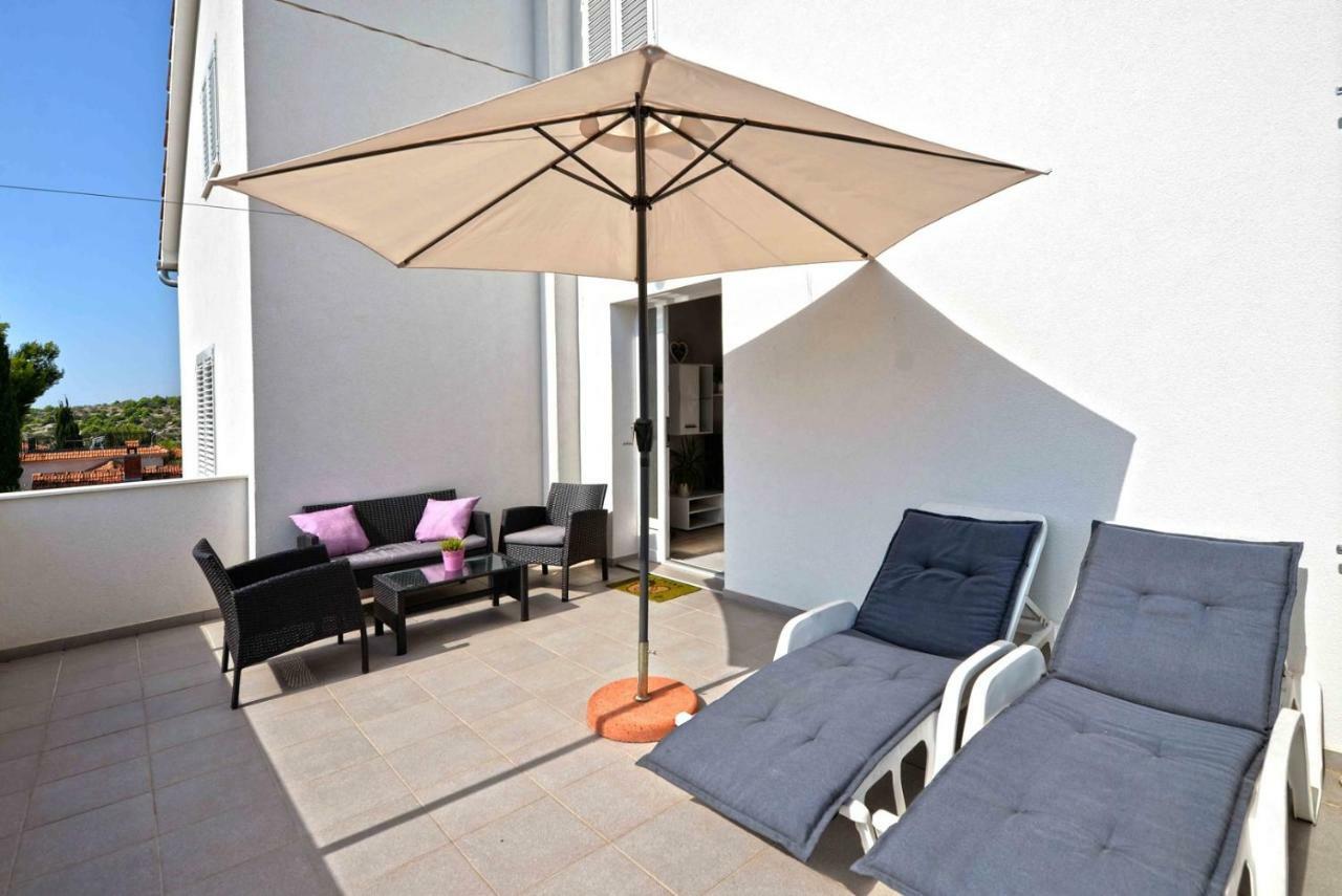 Apartment Kristina 穆泰尔岛 外观 照片